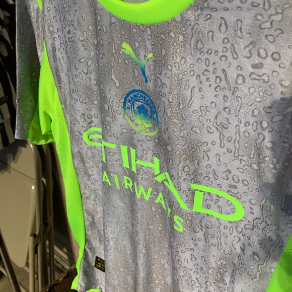 Manchester City 25/26 Jersey - Picture 6 of 13